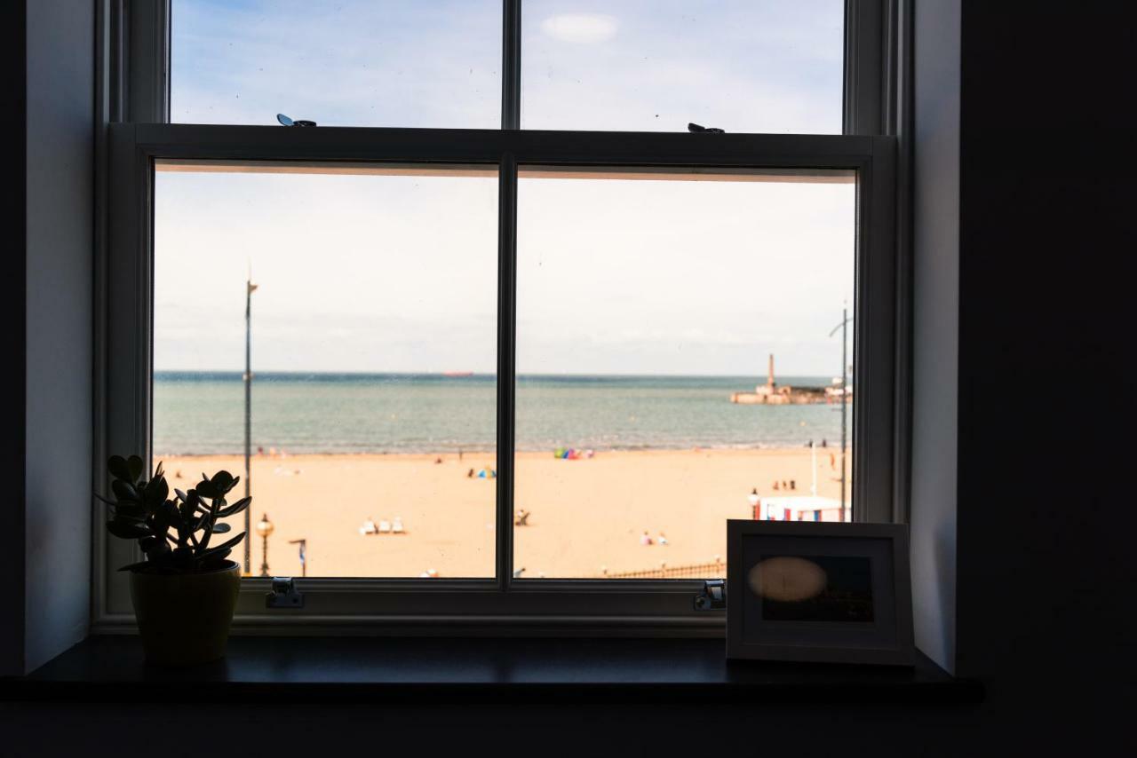 The Dreamland Apartment - Margate Beach - By Goldex Coastal Breaks Ngoại thất bức ảnh